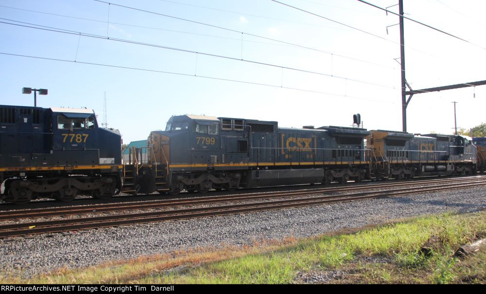 CSX 7799 8th on M404